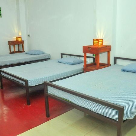 Airport Tourist Resort Katunayake Exterior photo